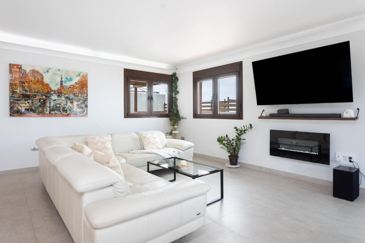 Home2Book Villa Alessandro, Design & Comfort Sauzal Exterior foto