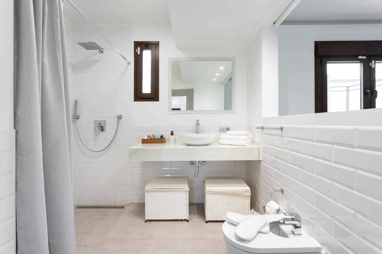 Home2Book Villa Alessandro, Design & Comfort Sauzal Exterior foto