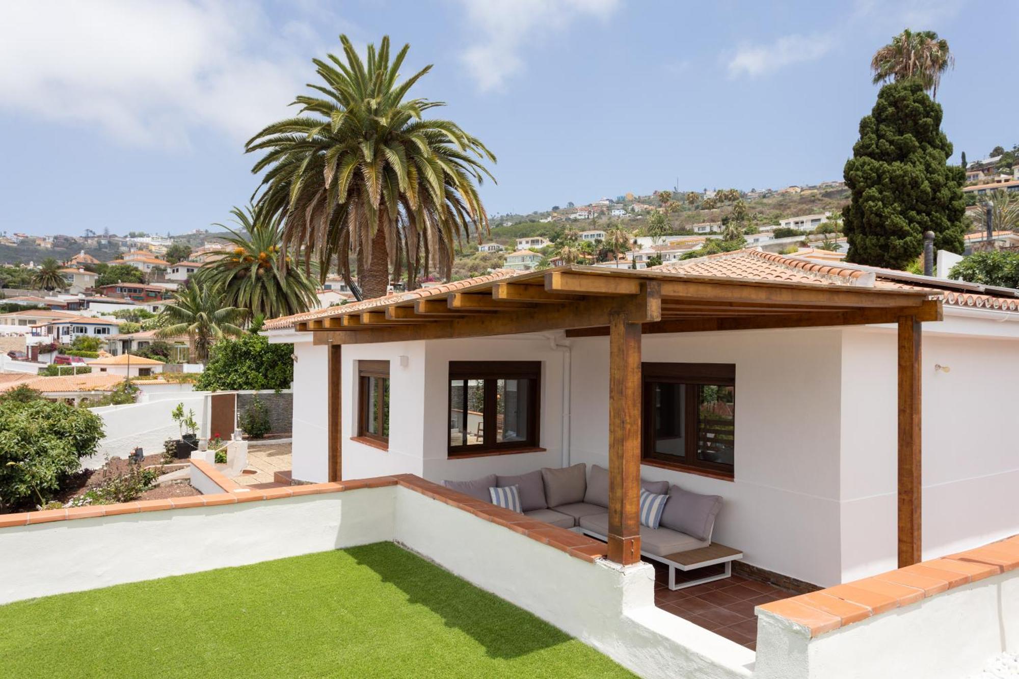 Home2Book Villa Alessandro, Design & Comfort Sauzal Exterior foto